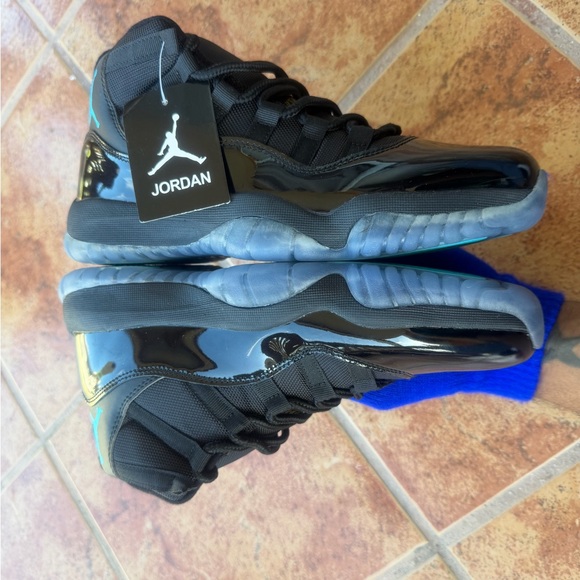 Size 8.5 Men’s And Women’s 10 - Jordan Retro 11 Gamma Blue 2025 - Picture 4 of 7